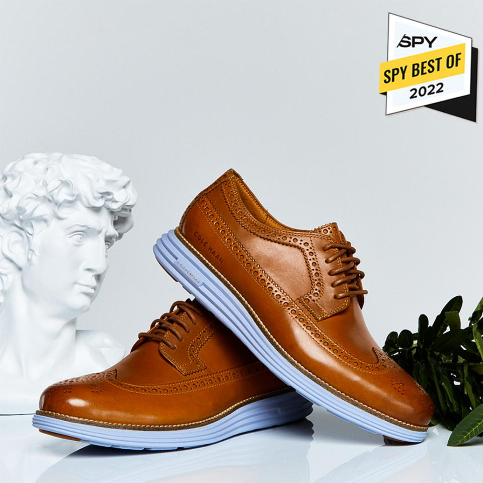 the cole haan original grand dress shoes in tan with a bust of da vinci's david