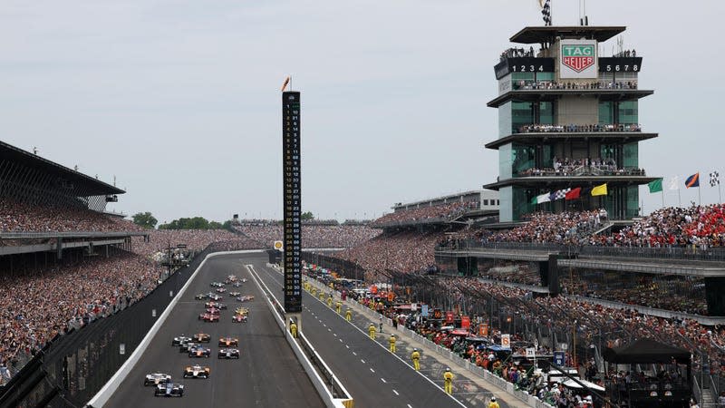 Alex Palou, driver of the #10 The American Legion Chip Ganassi Racing Honda, leads the field at the start of the 107th Running of Indianapolis 500 at Indianapolis Motor Speedway on May 28, 2023 in Indianapolis, Indiana. 