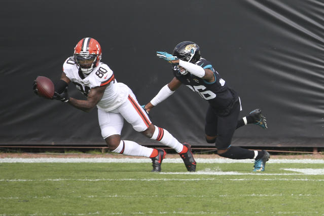 Browns vs. Jaguars Final Score: Cleveland survives questionable officiating  and mistakes, 27-25 - Dawgs By Nature