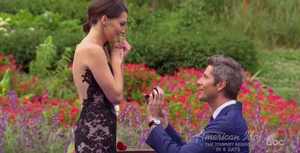 Arie proposes to Becca