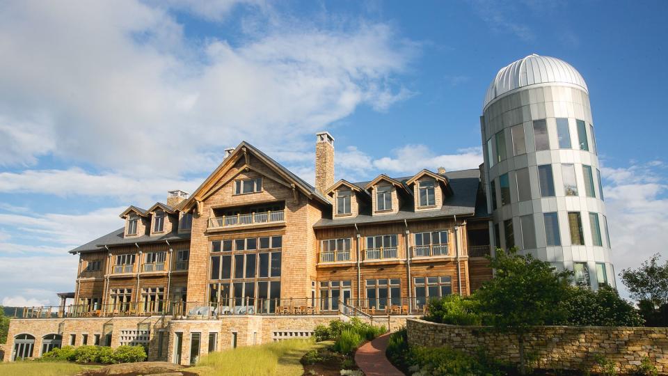 Primland Lodge Exterior