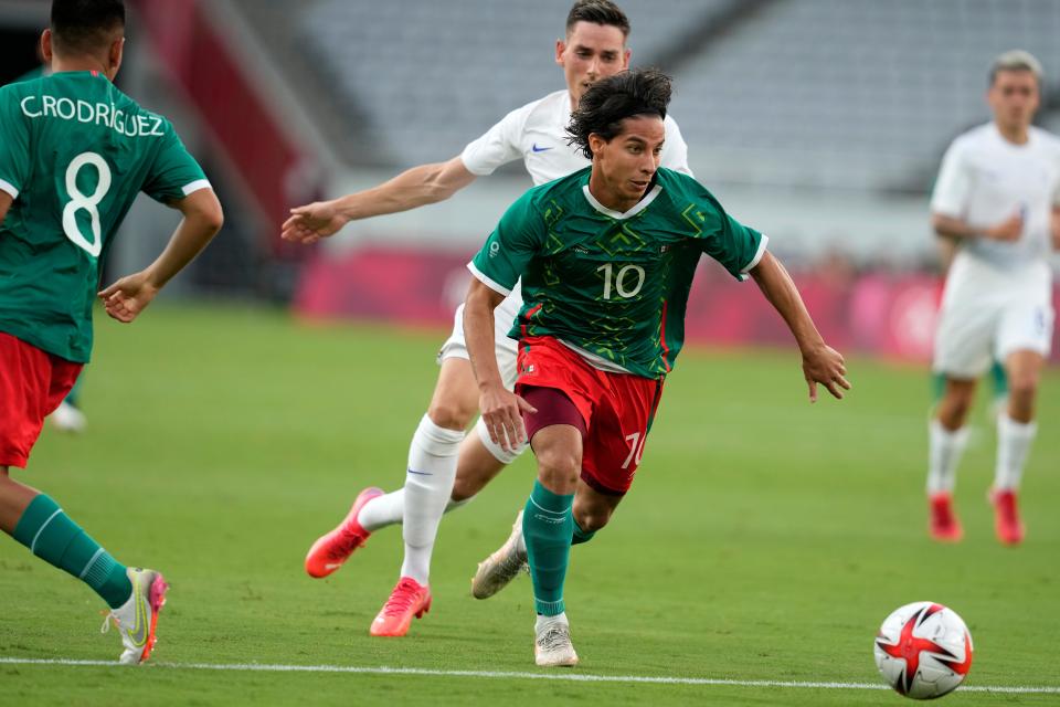 Diego Lainez controls the ball during Mexico's 4-1 win against France in both teams' Olympics opener in Tokyo.