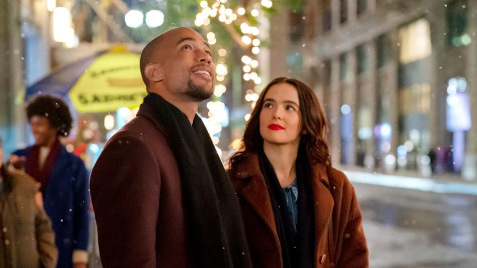 Kendrick Sampson and Zoey Deutch in Something From Tiffany's