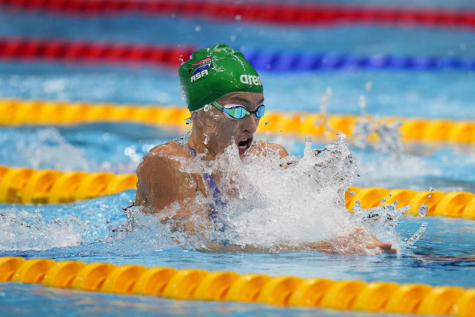 Tatjana Schoenmaker, of South Africa, competes in the women's 200-meter breaststroke final at the 2020 Summer Olympics, Friday, July 30, 2021, in Tokyo, Japan. (AP Photo/Jae C. Hong)