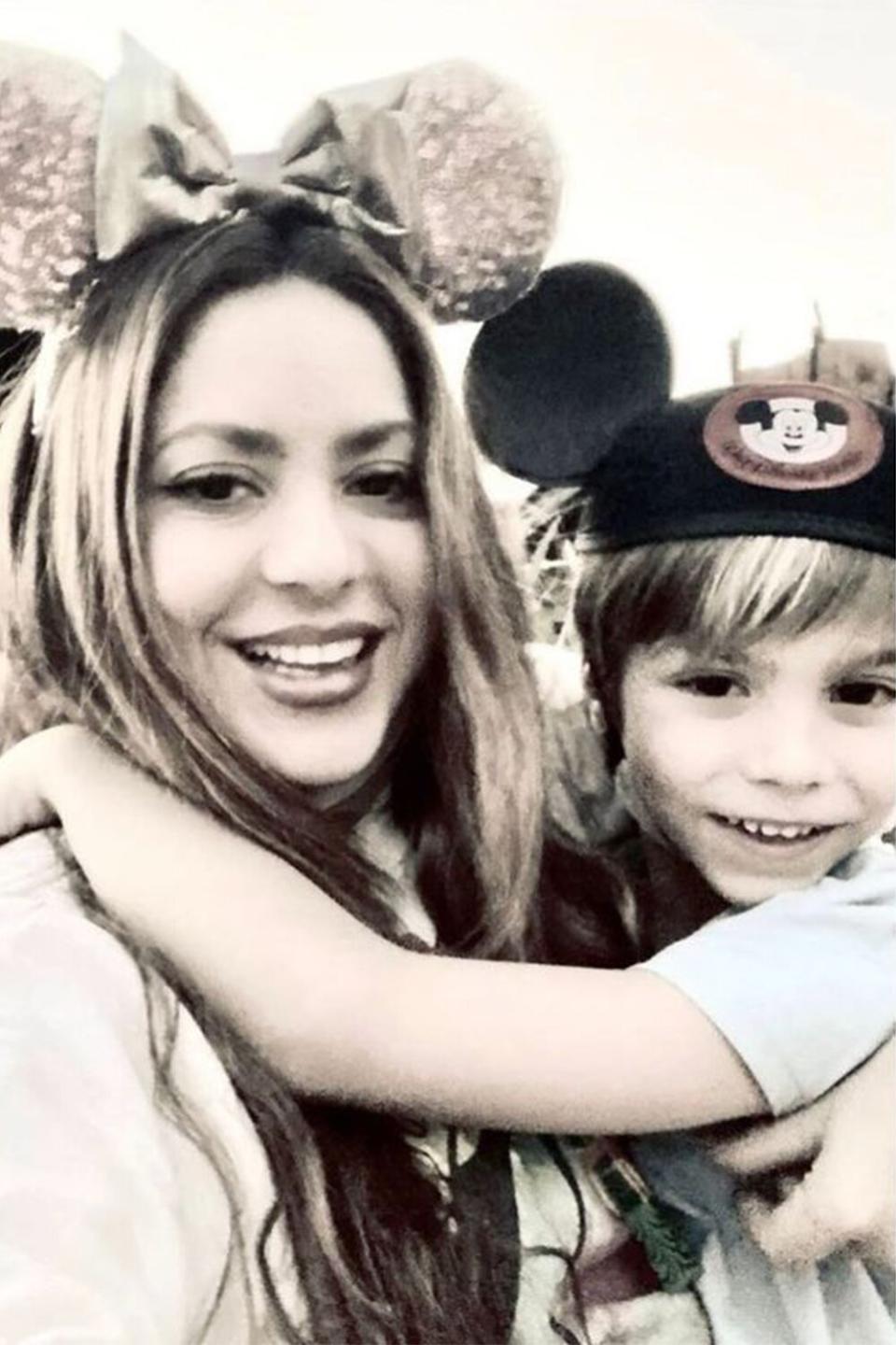 shakira and kids