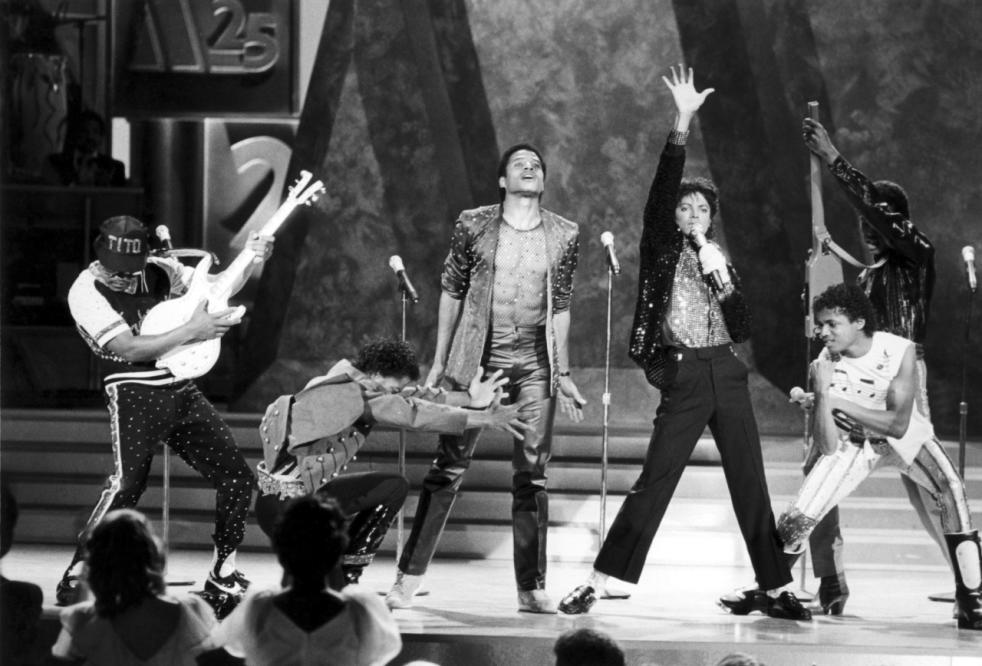 Michael Jackson Motown 25 Billie Jean Glove replica