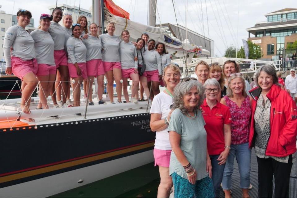 Isle of Wight County Press: Some of Maiden’s original crew met the new crew before the race started.