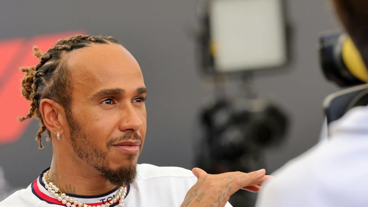 Hamilton kritisiert FIA wegen Wolff