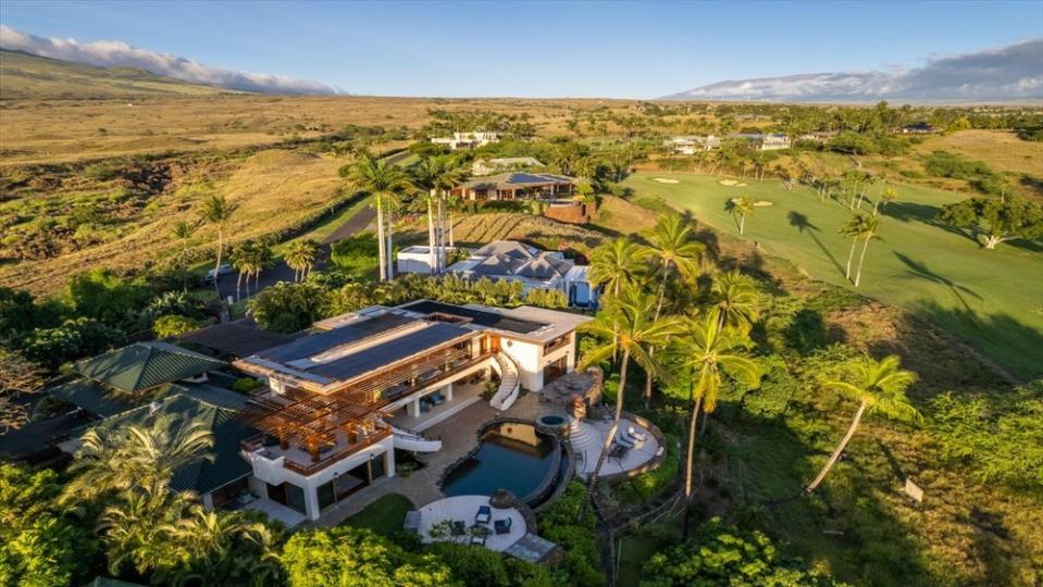 Mauna Kea golf course home