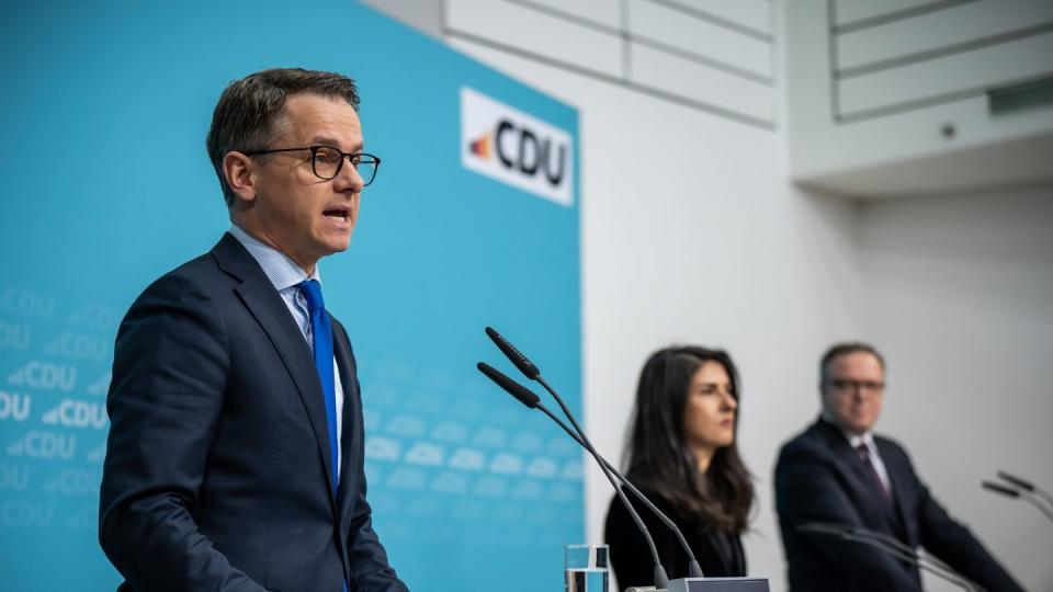CDU-Generalsekretär Carsten Linnemann bei der Vorstellung des ersten Entwurfes für ein neues Grundsatzprogramm.