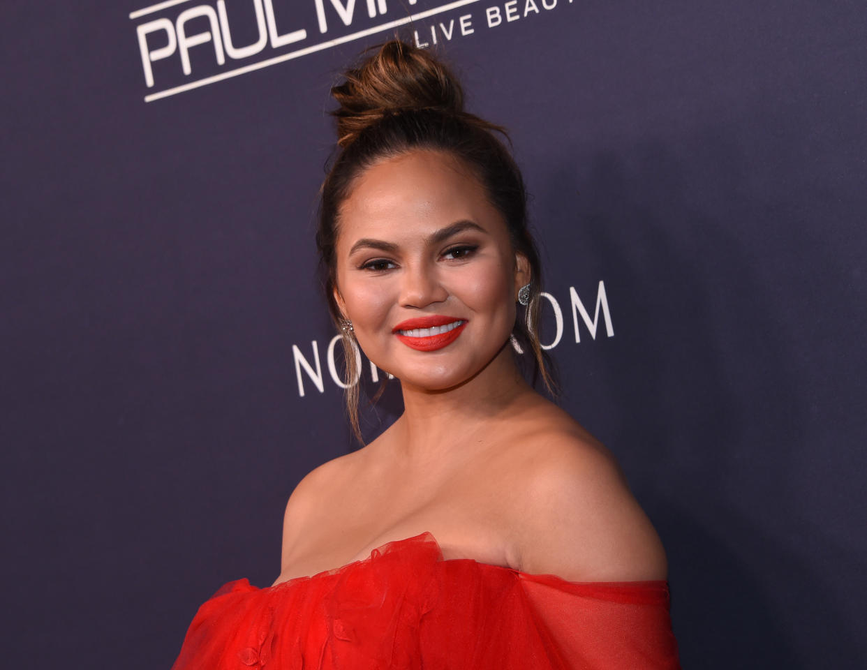 Chrissy Teigen’s hilarious baby bump selfie is relatable for anyone who’s ever kept a pregnancy secret
