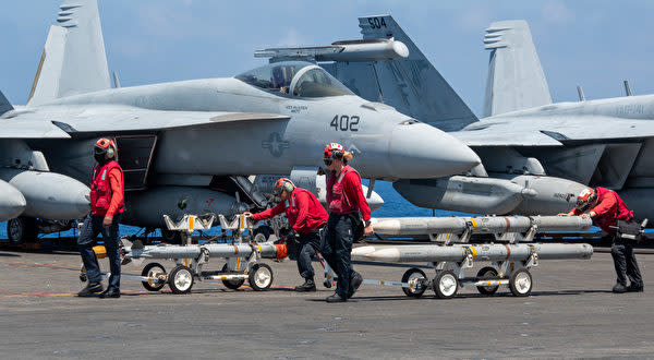 美軍航空母艦雷根號啟動今年的巡航任務後，一路駛進南海，到現在仍沒有離開 翻攝自推特@USMC