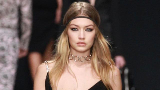 Gigi Hadid Handles Fashion Show Wardrobe Malfunction Like a Pro - Maxim