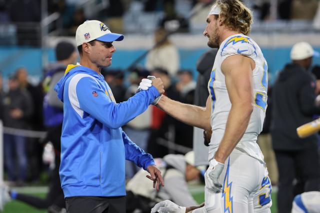 Brandon Staley's fourth-down decision wasn't smart for Chargers