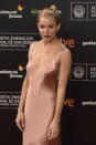 <p><b>Relacionado: </b><a href="https://es.celebrity.yahoo.com/post/128768720551/sienna-miller-se-vuelve-pelirroja-repasamos-otros" data-ylk="slk:Sienna Miller se vuelve pelirroja: repasamos otros looks de la ‘reina’ de los peinados;elm:context_link;itc:0;sec:content-canvas" class="link ">Sienna Miller se vuelve pelirroja: repasamos otros looks de la ‘reina’ de los peinados</a></p>