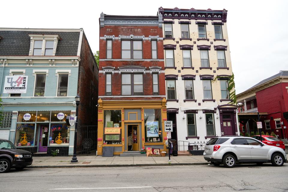 Downtown Nostalgic, a vintage clothing store located at 119 Calhoun St.