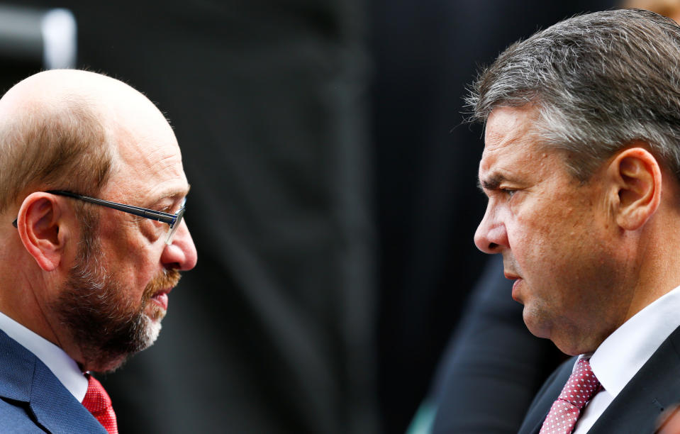 Den Machtkampf mit Martin Schulz hat Gabriel für sich entschieden, die Rechnung zahlt die SPD (Bild: REUTERS/Thilo Schmuelgen)