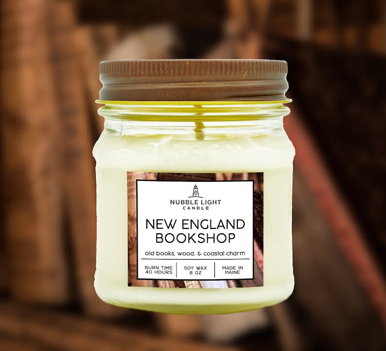 NEW ENGLAND BOOKSHOP Old Books & Wood Scented Soy Candle | Bookish Candle | Book Lover&#39;s Candle | Clean Burn | Robust Scent | Long Burn (Etsy / Etsy)