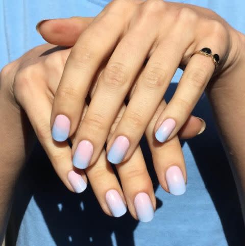 <p>Pastel ombre equals Summer nail art sorted.</p>