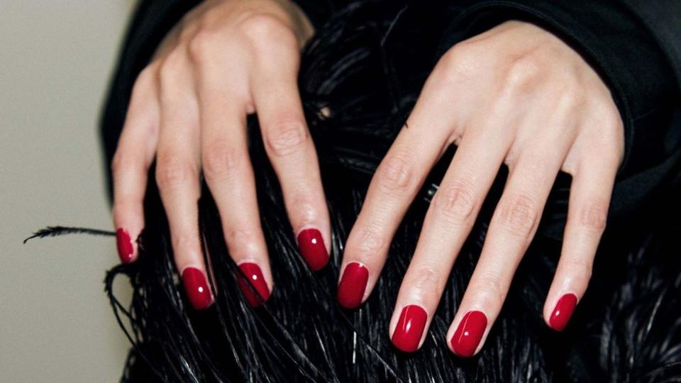 Red nails