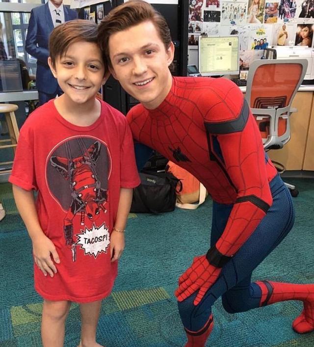 Tom Holland Dons Spider-Man Costume to Visit Children's Hospital