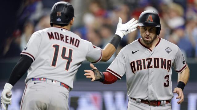 Diamondbacks lose to Rangers in World Series Game 3 - Axios Phoenix