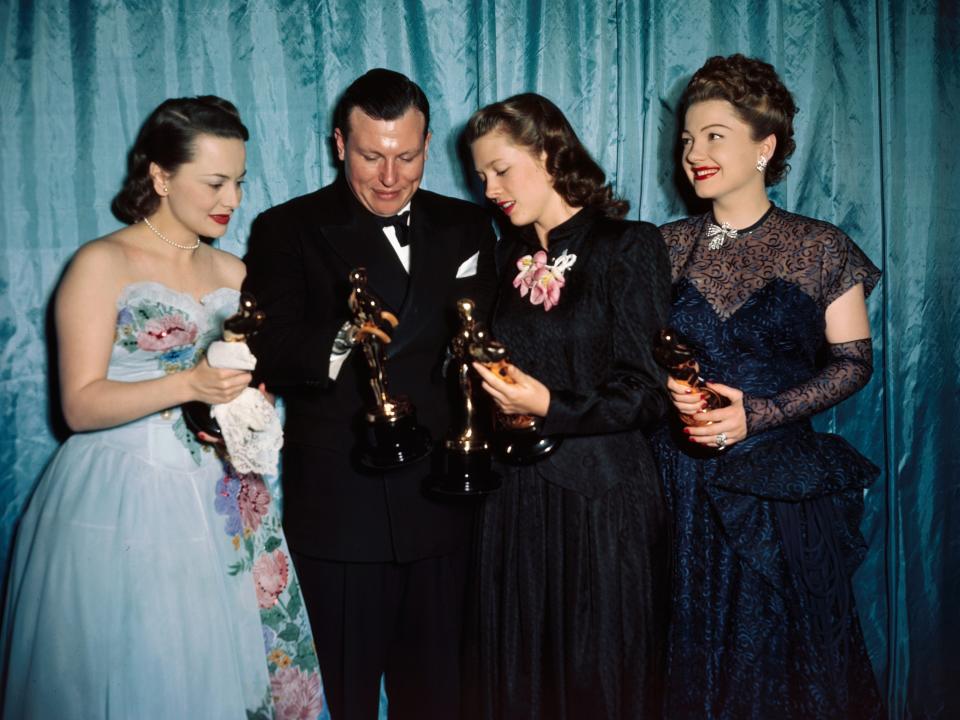 Olivia De Haviland, Harold Russell, Cathy O'Donnell and Ann Baxter are shown at the 1947 Academy Awards