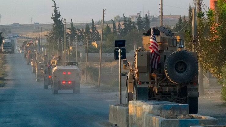 Der türkische Präsident Erdogan hat erneut eine Militäroffensive in Nordsyrien angekündigt - und diesmal geben die USA ihm freie Bahn. US-Truppen ziehen sich aus der syrisch-türkischen Grenzregion zurück. Foto: dpa