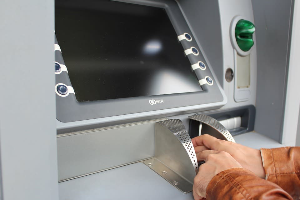 財金公司建議民眾，農曆春節假期使用ATM，盡量避開使用高峰期，並保留相關交易單據。（示意圖／取自pixabay）