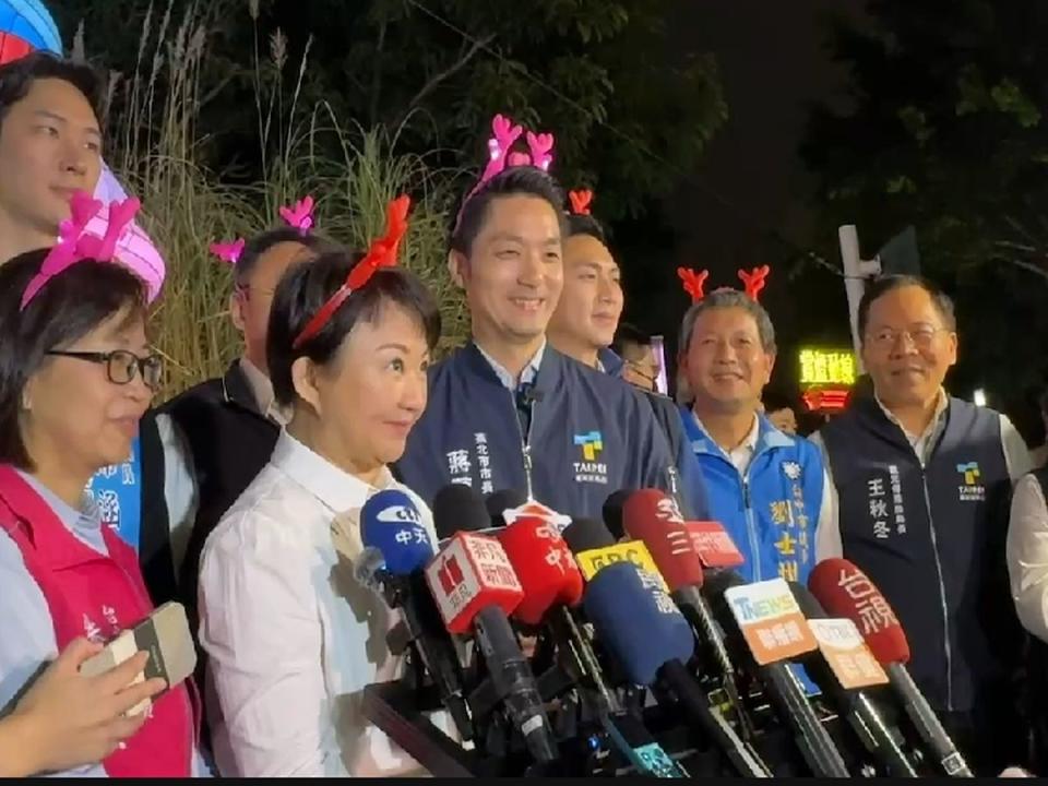 台北市長參訪台中燈會，媒體問是否先合作再競爭大位，蔣萬安盧秀燕同聲強調，只有合作沒有競爭。（圖：中市府提供）