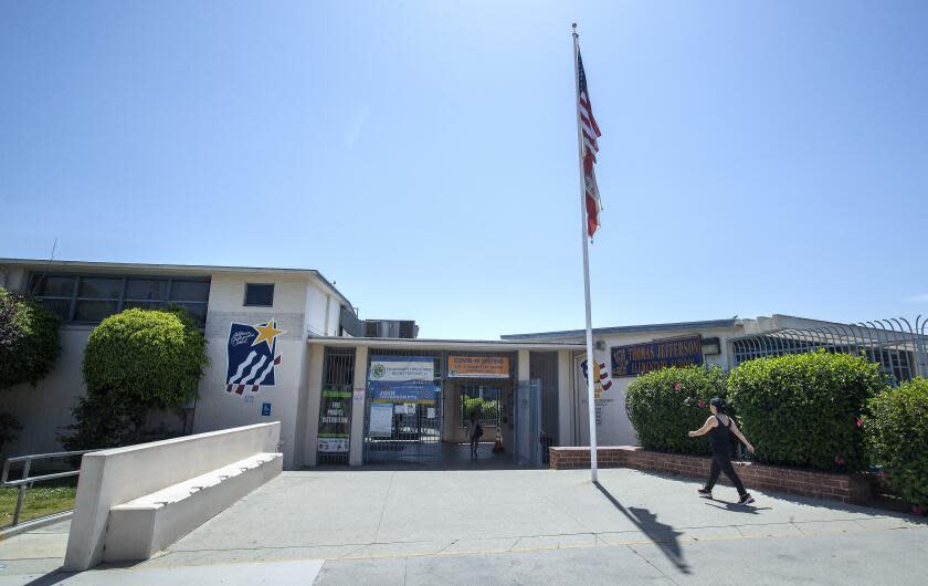 GLENDALE, CA-MAY 5, 2022: Overall, shows front entrance to Thomas Jefferson Elementary School in Glendale. A third-grade teacher at this school was reassigned after facing threats related to emails that were made public related to a lesson on Pride month in June of 2021. (Mel Melcon / Los Angeles Times)