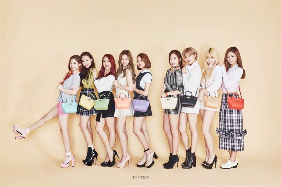 TWICE 6年前舊照流出　周子瑜「1表情太萌」網羞喊：母胎美女！