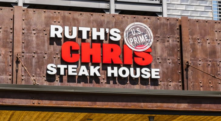 Indianapolis - Circa August 2017: Ruth&#39;s Chris Steak House Restaurant