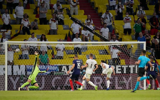 Mats Hummels' own goal settled the contest