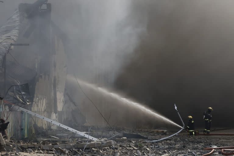 Incendio en un predio fabril en Avellaneda