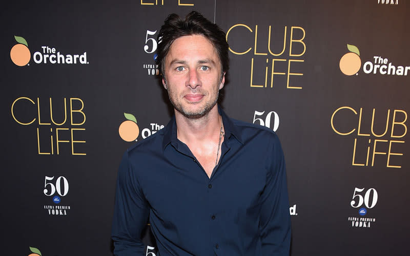 <p>In der Diskussion um die Einwanderung betitelte Trump illegale Immigranten als „bad hombres“. Diese Bezeichnung wurde zu einem der meistgenutzten Hashtags. So witzelte auch „Scrubs“-Star Zach Braff: „Bad Hombres wäre ein toller Name für eine Band“.</p>