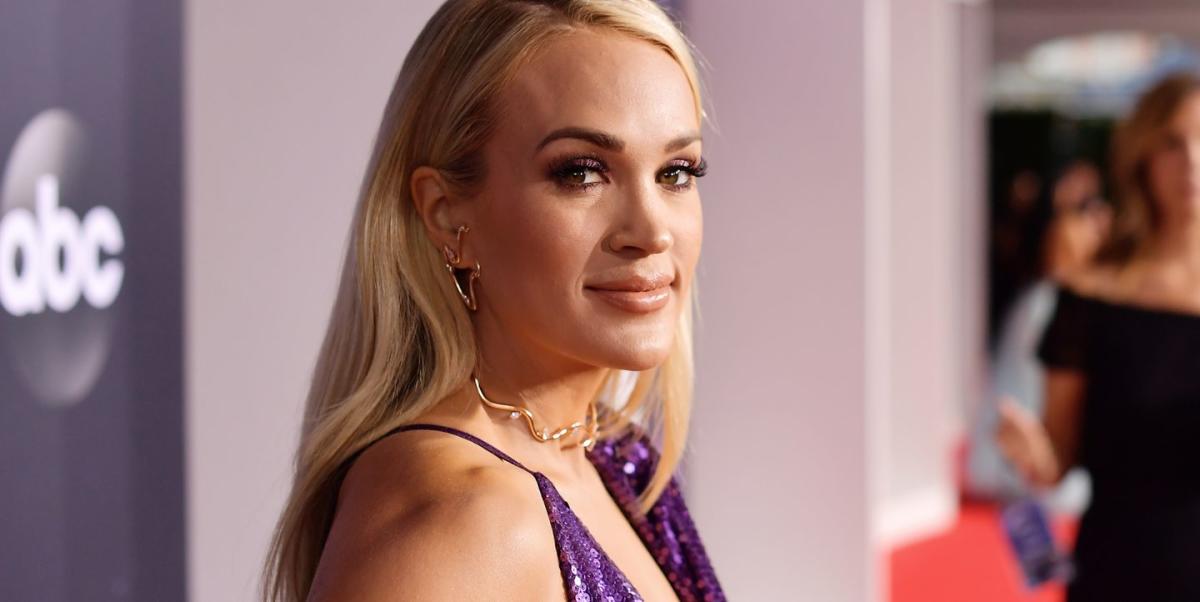 Carrie Underwood Reveals 'Rookie' Mom Mistake & Thanks Stranger