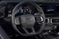 <p>The S650 Mustang receives a new steering rack complete with a faster ratio (15.5:1 vs 16:1). Combined with some stiffer mounts points and a new calibration, Ford says the updated pony car will immediately provide more feel and accuracy through the steering wheel.<br></p>