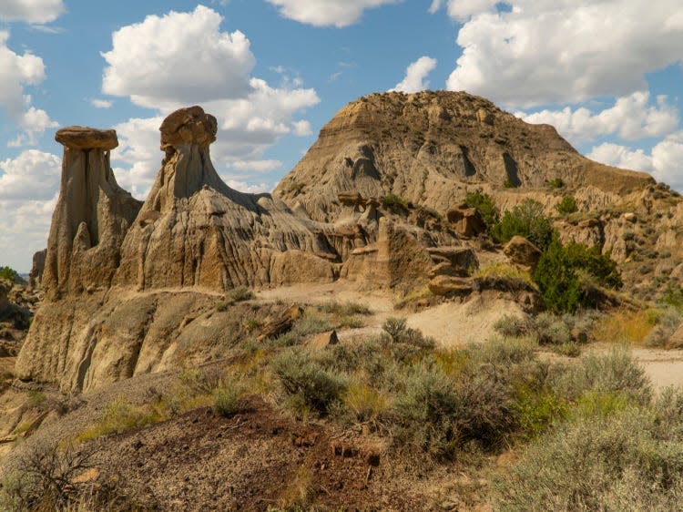 Large rock formations in Makoshika State Park.