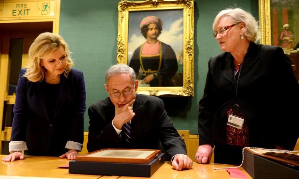 Sara and Benjamin Netanyahu visit the British Museum in 2015.