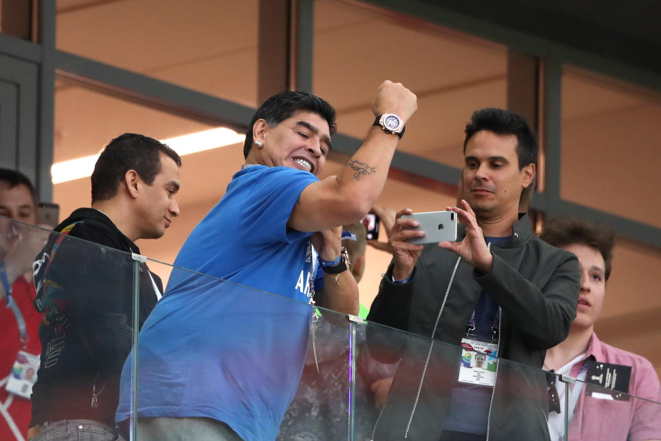 <p>Diego Maradona shows his support duringthe 2018 FIFA World Cup Russia group D match between Argentina and Croatia at Nizhny Novgorod Stadium on June 21, 2018 in Nizhny Novgorod, Russia. (Photo by Matthew Ashton – AMA/Getty Images) </p>