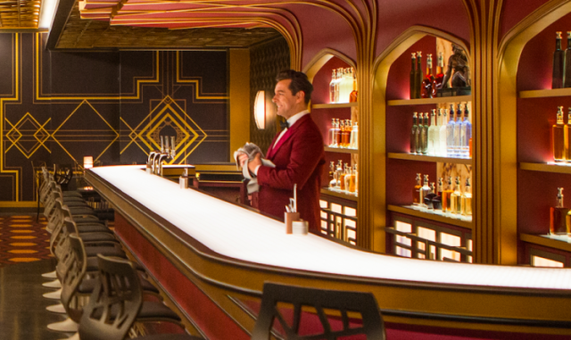 How Michael Sheen Prepared to Play a Robot Bartender in 'Passengers