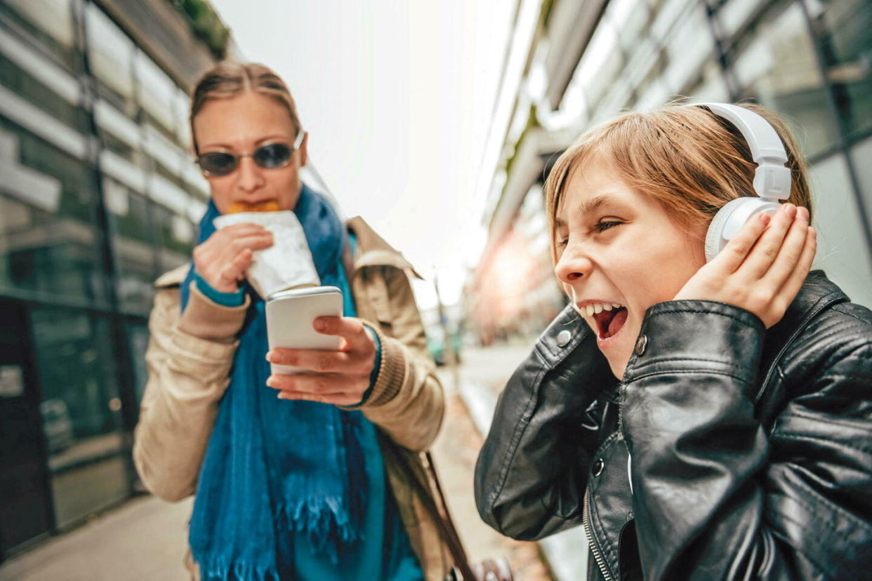 Le phénomène des « vers d’oreille », ou « imagerie musicale involontaire » (IMI), désigne les fragments musicaux qui se logent dans notre esprit, persistant bien après que la musique a cessé.  - Credit:www.alamy.com / Alamy Stock Photo / Abaca