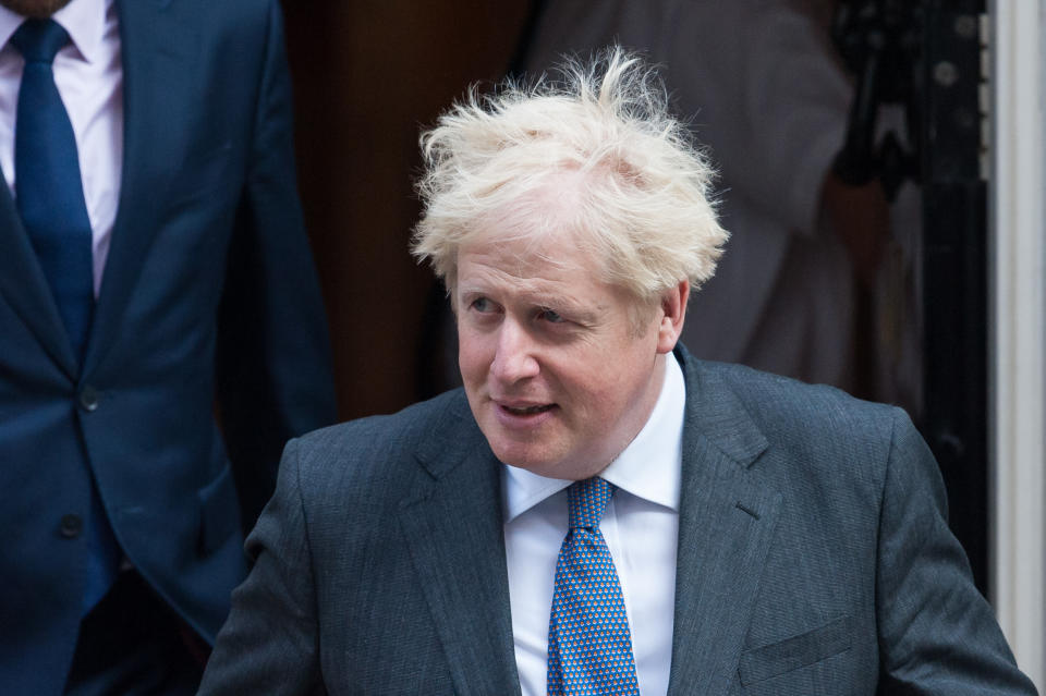 LONDON, UNITED KINGDOM - SEPTEMBER 15, 2020: British Prime Minister Boris Johnson leaves 10 Downing Street in central London to attend Cabinet meeting temporarily held at the Foreign Office to comply with social distancing guidelines due to the ongoing coronavirus pandemic, on 15 September, 2020 in London, England.- PHOTOGRAPH BY Wiktor Szymanowicz / Barcroft Studios / Future Publishing (Photo credit should read Wiktor Szymanowicz/Barcroft Media via Getty Images)