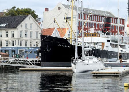 FILE PHOTO: A view over the harbour in Stavanger, Norway October 11, 2015. REUTERS/Stine Jacobsen/File Photo