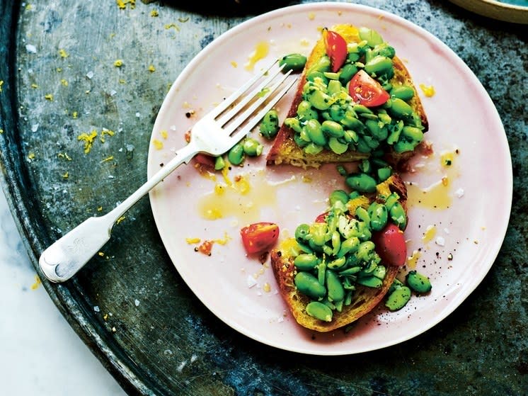 Edamame Beans on Toast With Lemon and Chives from SELF