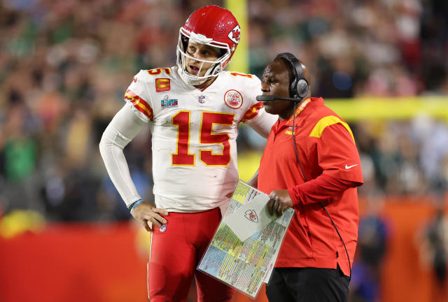 Meet the Chiefs assistant coach who now has 5 Super Bowl rings 