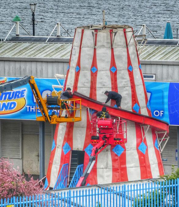 Echo: Sad - Karen Mace Very captures the Helter Skelter being dismantled