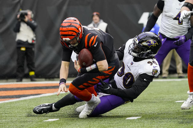 Did Ravens' Marcus Peters hit Bengals' Joe Mixon after tackle?