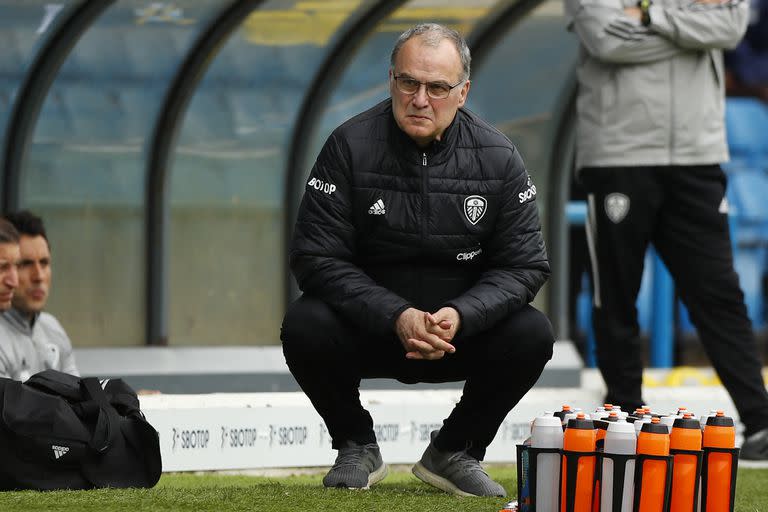 Bielsa quiere potenciar a Leeds, antes del comienzo de su cuarta temporada al frente del equipo